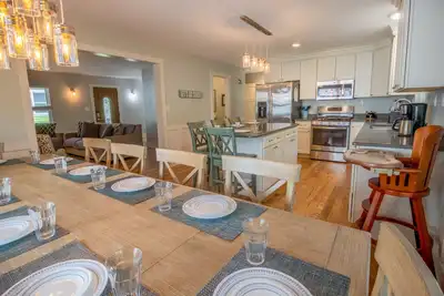 Image de Family Favorite Beachwalk Resort 4-bed at Sheridan Beach