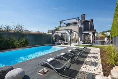 Image de Villa Evita with pool near Porec