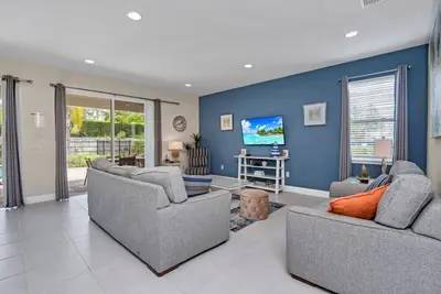 Image de Last Minute Disney! Private Pool, Hot Tub & Themed Bedrooms. Book Now! #56421