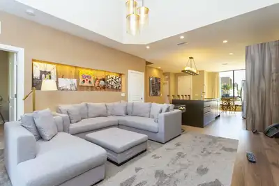 Image de Last Minute Disney Getaway! Townhouse with Private Pool. Book Now! #94485