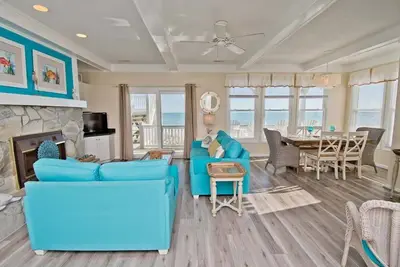 Image de Pier Pointe 3b2, Oceanfront Condo, in Emerald Isle, Nc!