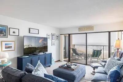 Image de Sound Of The Sea West 404, Oceanfront Condo in Emerald Isle, Nc!