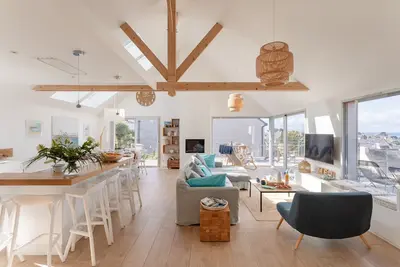 Image de Ty Far - Villa pour 8 vue sur le Port