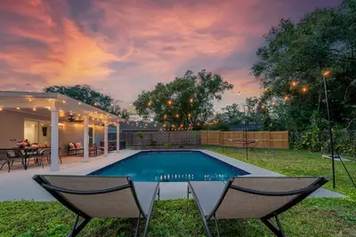 Image de Heated Pool+Hot Tub 4br Tampa Family Game Oasis