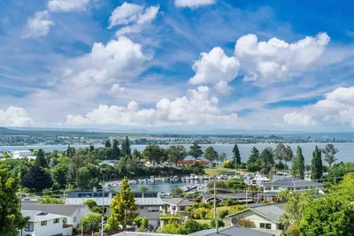 Image de Ngaio Views - Lake Taupo Holiday Home