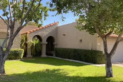 Image de Central Scottsdale 2 bed / 2 full bath patio home