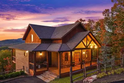 Image de Luxury Cabin - Mountain Views, Pool Table, Hot Tub