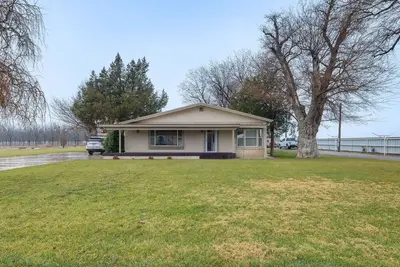 Image de Peaceful Artesia Vacation Rental w/ Orchard Views!