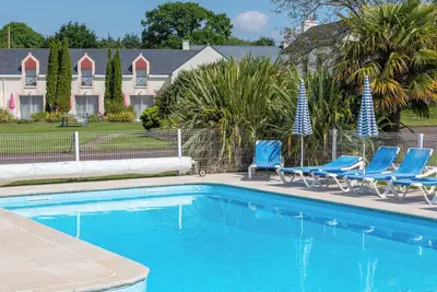 Image de Maison n° 2-- tt cft, 3*. wifi gratuit. terrasse privée, piscine 28°, tennis