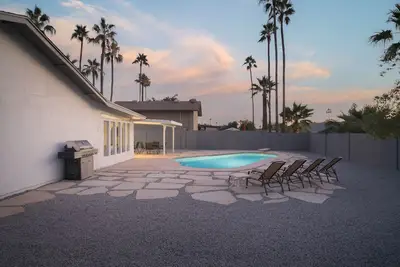 Image de Scottsdale Modern Lux Home 7 beds, 5 TVs, pool, jetted bathtub, big private yard