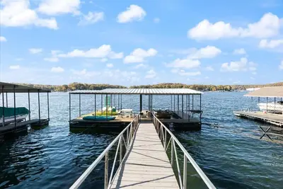 Image de Sunset Views & Hot Tub on the Lake - A Great Getaway! ! !