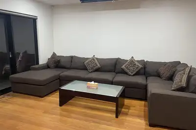 Image de Close to Everything 3 Bedroom Apartment with Balcony convenient and luxury