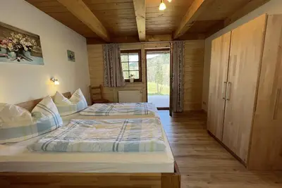 Image de Appartement 'Sonnenschein, 80 Qm' avec vue sur la montagne, terrasse privée et jardin partagé