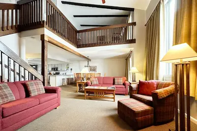 Image de Last Minute Great Deal for New Years Eve. Townhouse In The Heart of Lake Placid