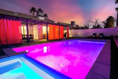 Image de Lavish 6br w/ Pool, Arcade, Pool table & Pingpong!