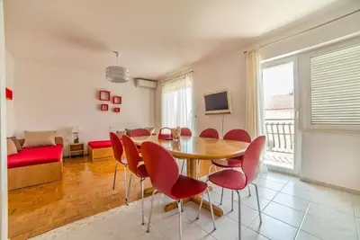 Image de Spacious apartment Lidija 6+3 with a beautiful view of the sea and islands