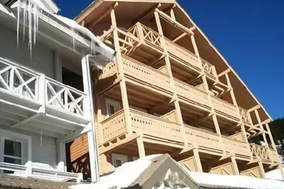 Image de 200m du centre station, 2ème étage, balcon, télévision, casier à ski, 27m², Flaine
