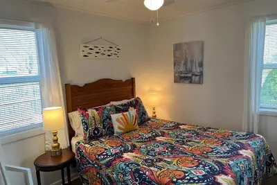 Image de 1 Bedroom house and yard w\/ partial lakeview between Niagara Falls and Rochester