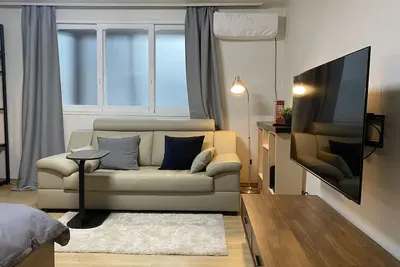Image de 2 Bdr Apt Best Location in Gyeongnidan-gil, Seoul