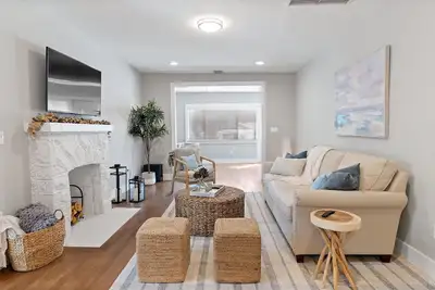Image de Hibiscus House\n2/2 walking distance to the beach and Lake Ave