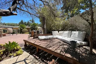 Image de Charming 6br Family Home with Private Pool -Enc-Uc