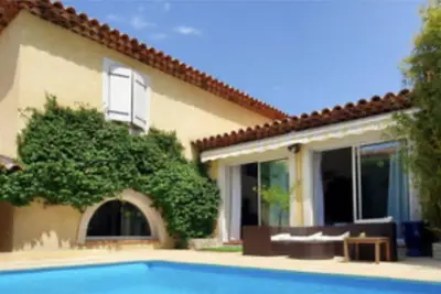 Image de Villa avec piscine chauffée 8 personnes