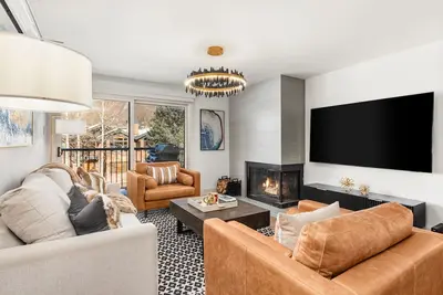 Image de Renovated 2 Br/2 Ba In Town with Ac!