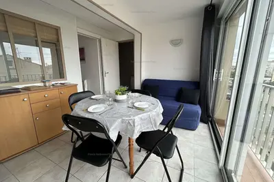 Image de Appartement rénové 2 pièces, 4 pers, à 150m de la mer