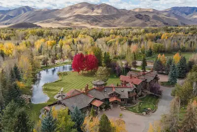 Image de New Listing! -Après Lodge Ultimate Gathering Place for Family & Friends