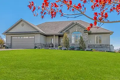 Image de A stunning year-round home in Price Edward County