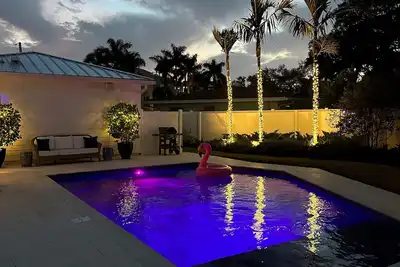 Image de Charming Pool home in Irb Sleeps 9