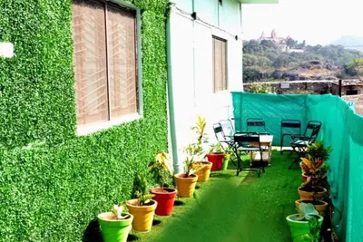 Image de Escape to Tranquility: Family friendly Villa in the heart of the Hills!