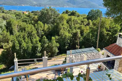 Image de Appartement d'une chambre avec la terrasse et la vue sur le mer Viganj, Peljesac (A-21912-a)