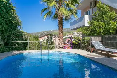 Appartement d'une chambre avec le balcon et la vue sur le mer Seget Vranjica, Trogir (A-14409-b)