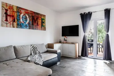 Image de Appartement de deux chambres prés de la plage Vir (A-22115-e)