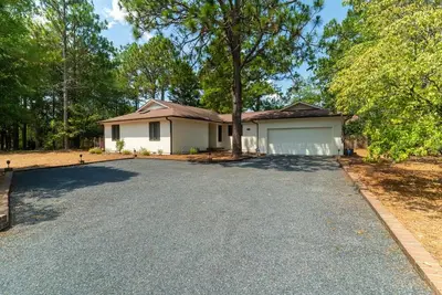 Image de Private Home in Pinehurst - Super close to the resort and The Village