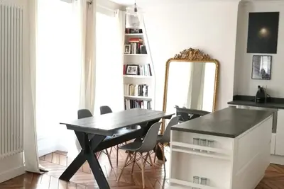 Image de Duplex au cœur du Marais dispo pendant les Jo