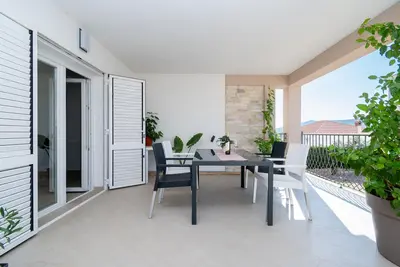 Image de Appartement d'une chambre avec la terrasse et la vue sur le mer Zubovici, Pag (A-4141-a)
