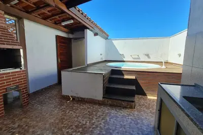 Image de Sobrado Ventilado, Local Familiar, há 5min da Praia das Palmeiras, Aceita pet