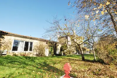 Image de Belle maison Ă Pech-Luna avec WiFi