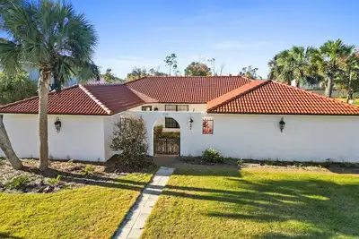 Image de Backyard Oasis | Pool | Golf Cart | Sleeps 12