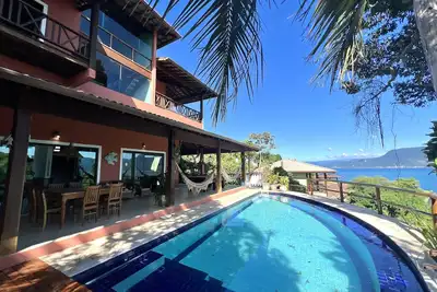 Image de Beautiful house with spectacular views of the sea