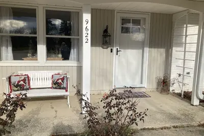 Image de Quiet and comfy home is one of Fort Wayne's most sought after areas of the city