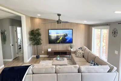 Image de Stunning, Updated Lakefront Home-Pike Lake Point-Water and Snow Adventures Await