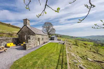 Image de A hidden gem in a remote mountain location | Pengwern