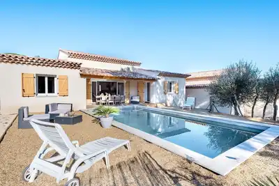 Image de Le Plan de la Tour - Villa climatisée 6 personnes, piscine privée, 3 chambres