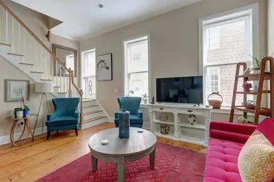 Image de Whitaker Loft, Modern | Fresh | Relaxed