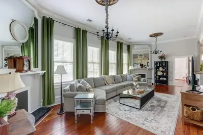 Image de The Terrace @ Trustees' Garden - Walk to River!