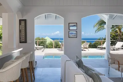 Image de Elegant 2 Bdrm Villa w Pool and Bbq