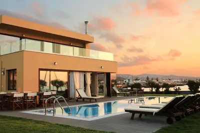 Image de Maison de vacances Kokkini Hani pour 1 - 21 personnes avec 6 chambres à coucher - Maison de vacances